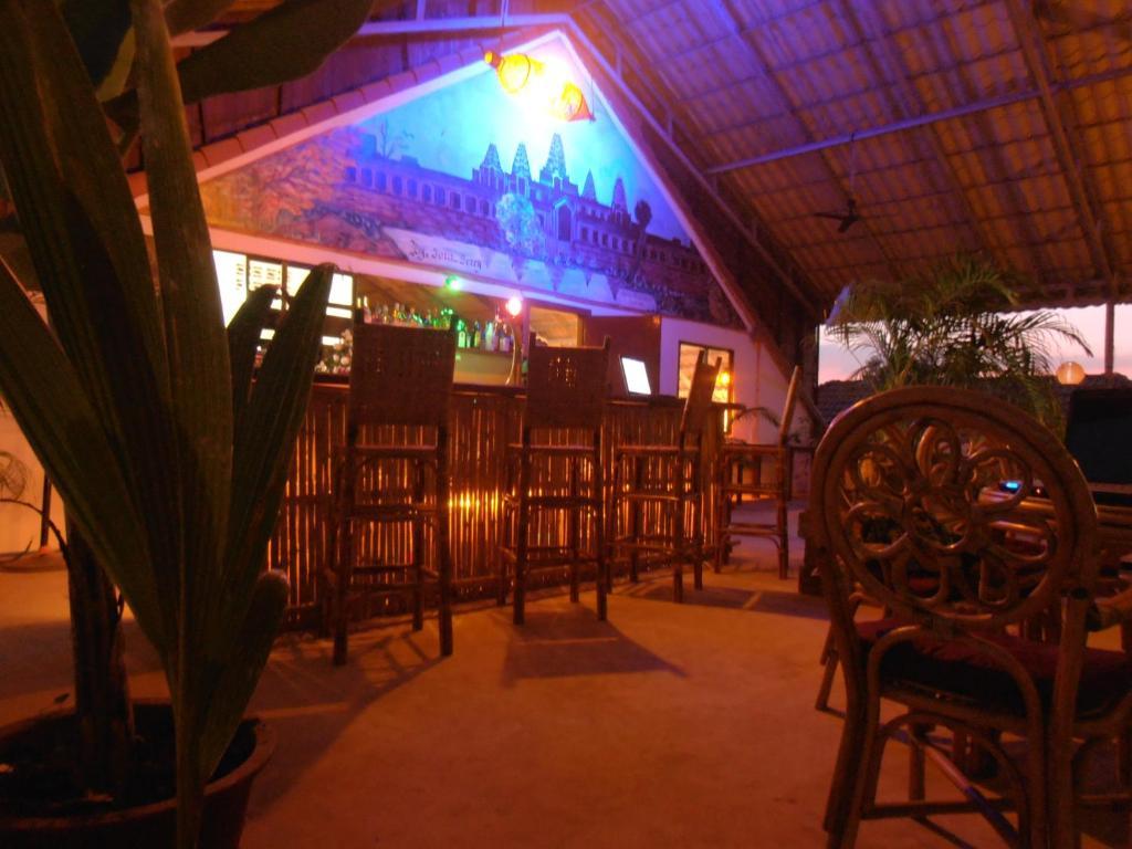 Firefly Guesthouse - The Berlin Angkor Siem Reap Bagian luar foto