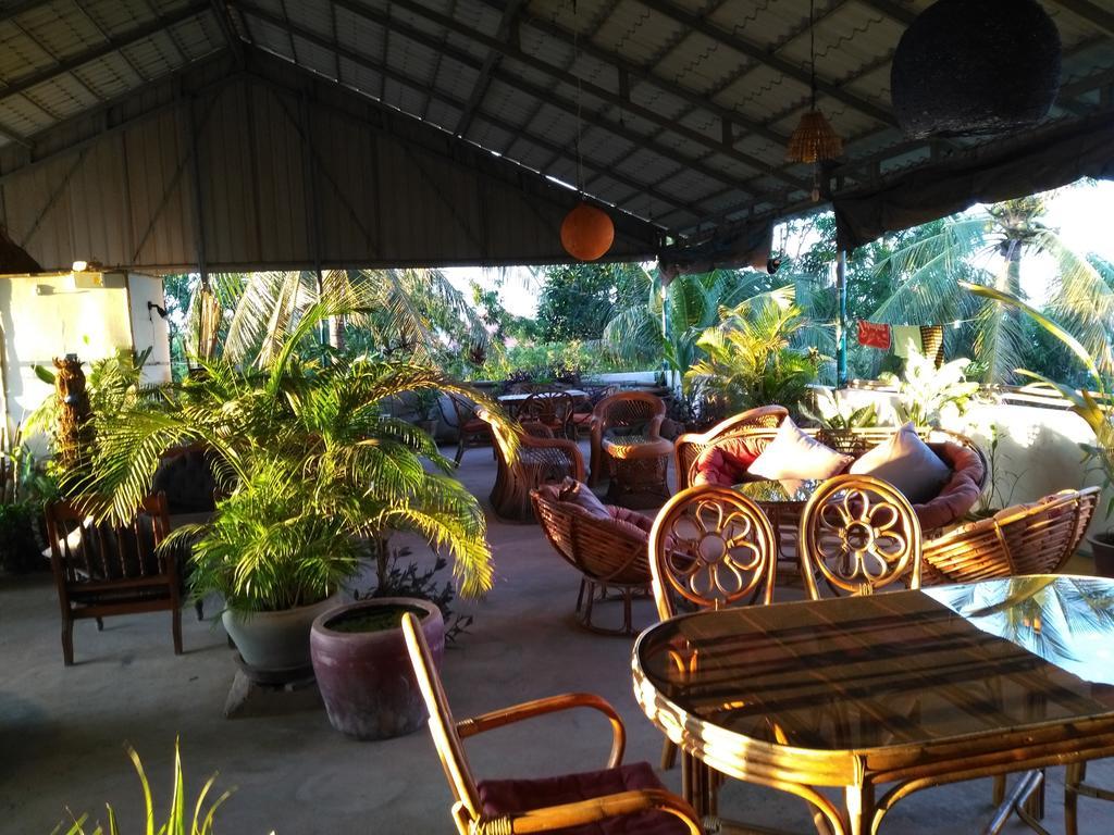 Firefly Guesthouse - The Berlin Angkor Siem Reap Bagian luar foto