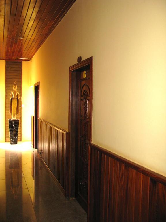 Firefly Guesthouse - The Berlin Angkor Siem Reap Bagian luar foto