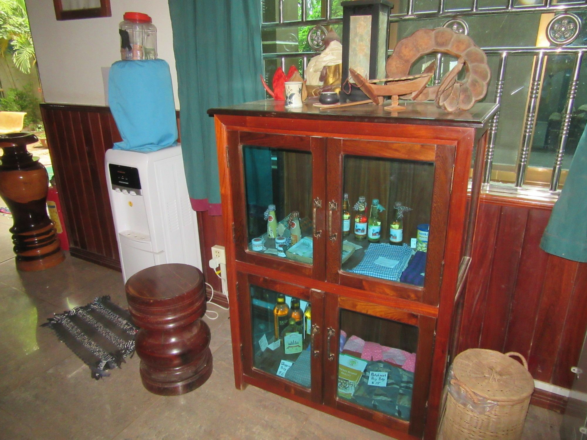 Firefly Guesthouse - The Berlin Angkor Siem Reap Bagian luar foto